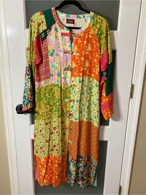 Avani Del Amour Patchwork Floral Duster Frog Closures- M? - Asian inspired-soft!